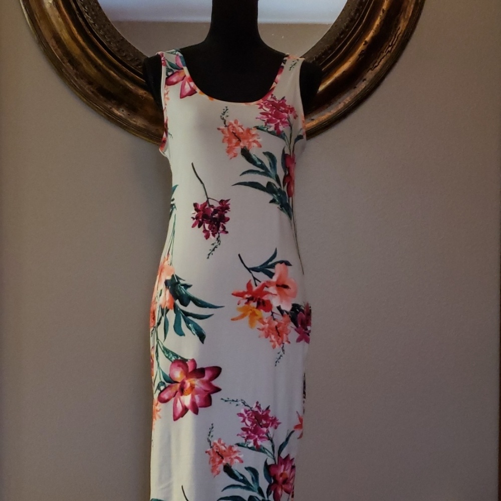 Soft, Stretchy Derek Heart Midi dress size Large